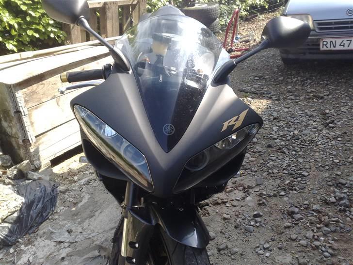 Yamaha YZF R1 billede 10