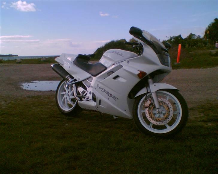 Honda VFR 750F [SOLGT] - Nå ja, nu er der kommet en REMUS INNOVATION potte på billede 14