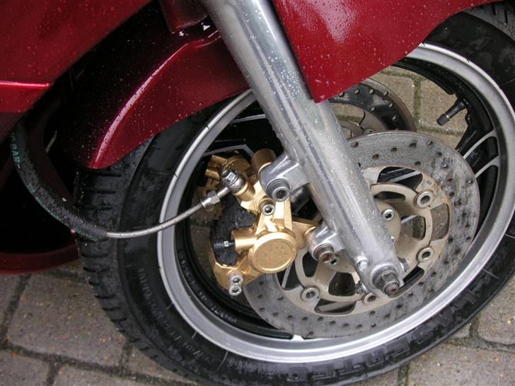 Suzuki GSX 1100 F  billede 4