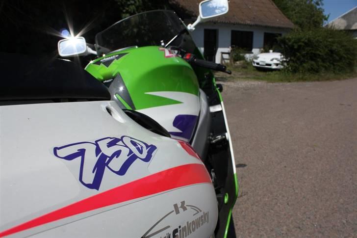 Kawasaki ZXR 750 billede 9