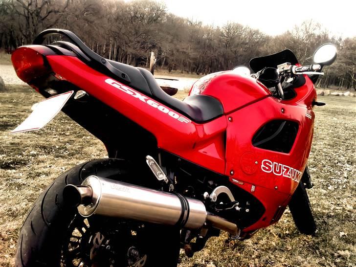 Suzuki GSX 600 F billede 1