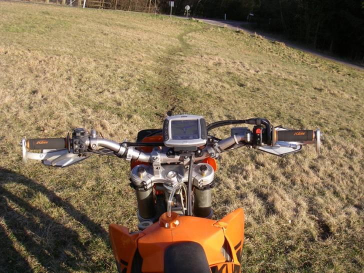 KTM 450 EXC  Solgt - Mjo.. ikke den mest egnede gps til en excer.. men det var den jeg lige havde.. billede 16