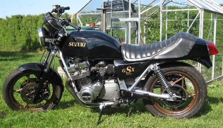 Suzuki GSX 750 "SOLGT" billede 7