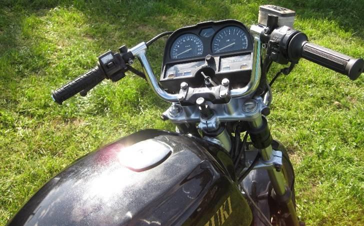 Suzuki GSX 750 "SOLGT" billede 8