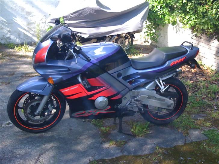 Honda Cbr 600 f billede 1
