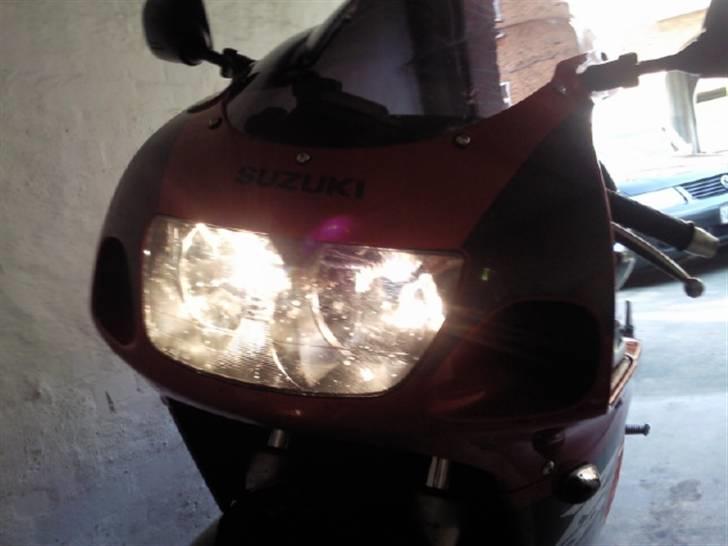 Suzuki gsxr 600 (solgt) - Xenon White nær og fjernlys billede 19