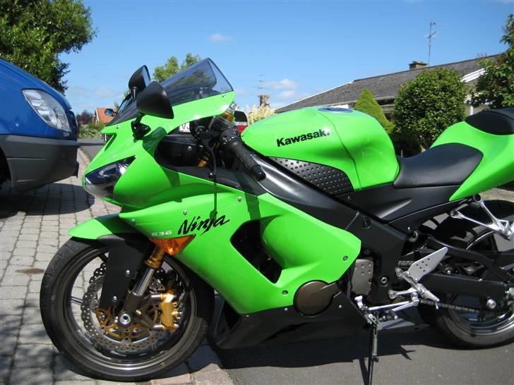 Kawasaki ZX6R 636 *Solgt* - Lige kommet hjem til garagen for første gang... :) billede 2