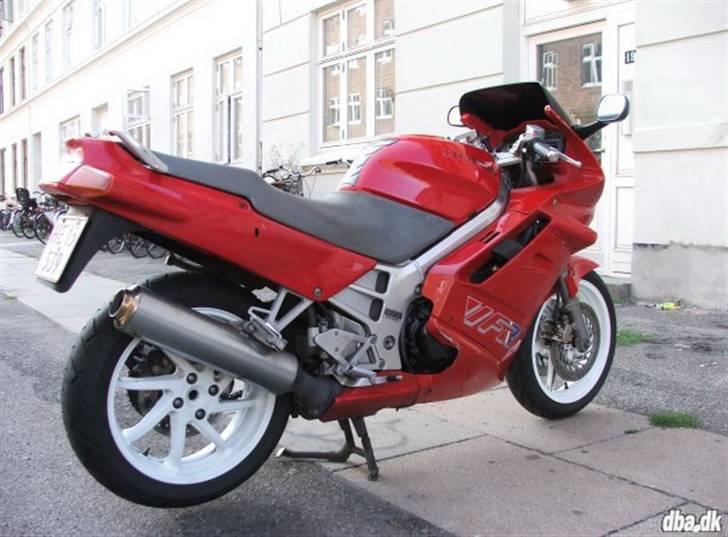 Honda VFR 750 F billede 1