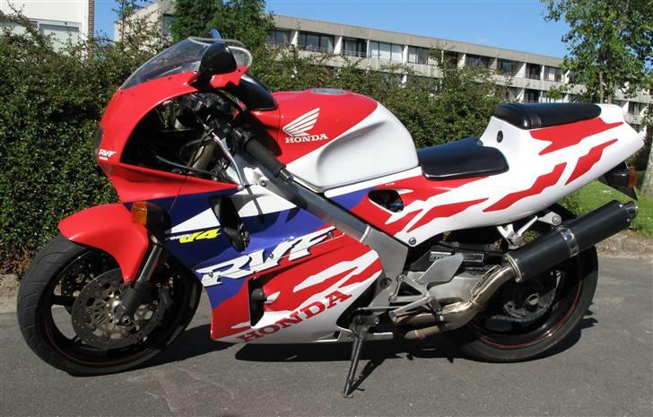 Honda RVF400 NC35  billede 2