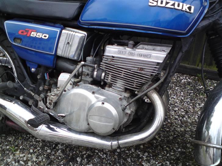 Suzuki Gt 550 (SOLGT) billede 4