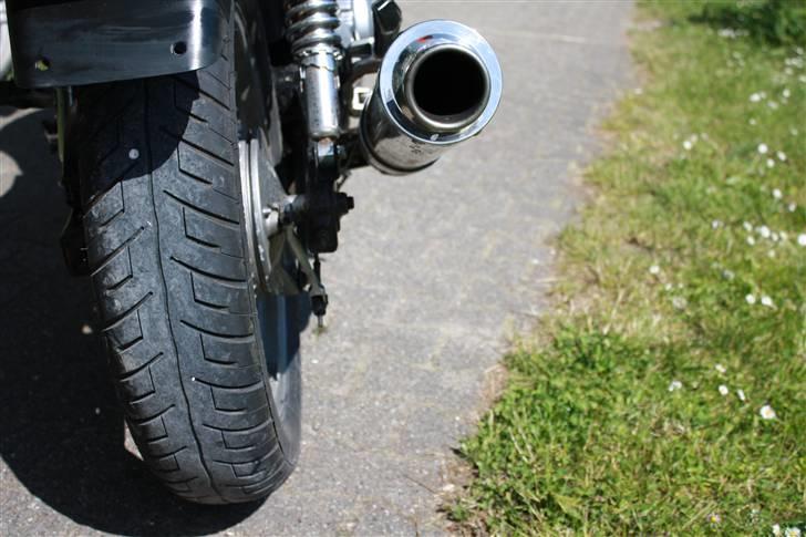 Honda CB 500 (SOLGT) - ja man kan jo næsten se hvordan sådan en sag lyder hehe ;) billede 7