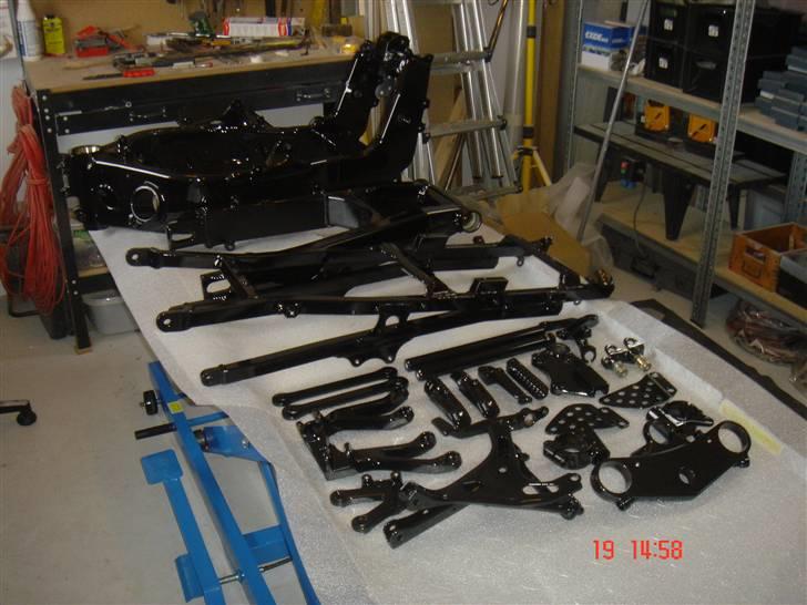 Kawasaki ZX6R billede 10