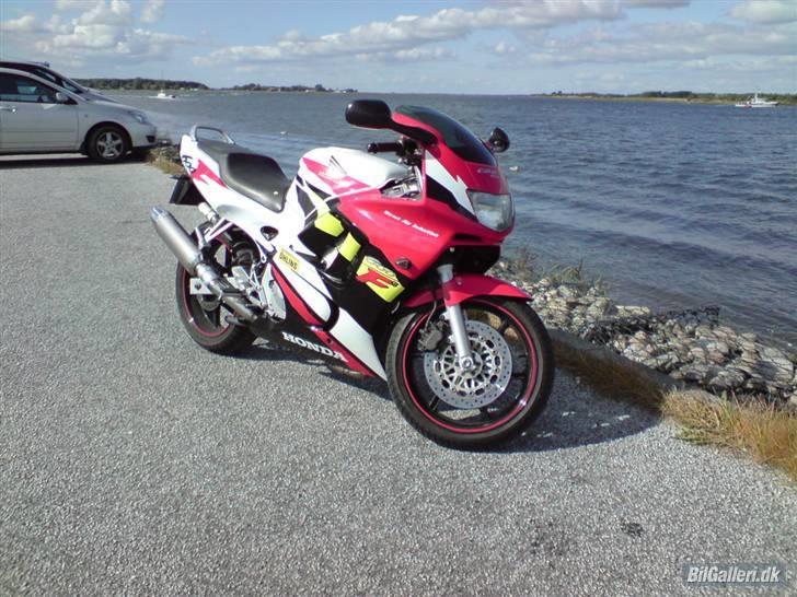 Honda CBR 600 F3 (Solgt) billede 4