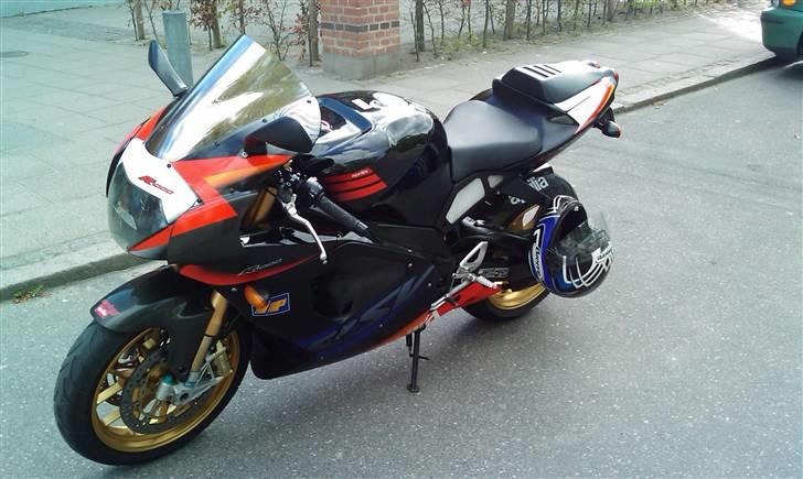 Aprilia RSV 1000R billede 1