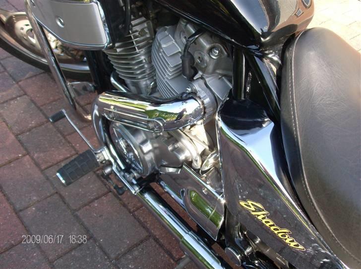 Honda VT 700 billede 3