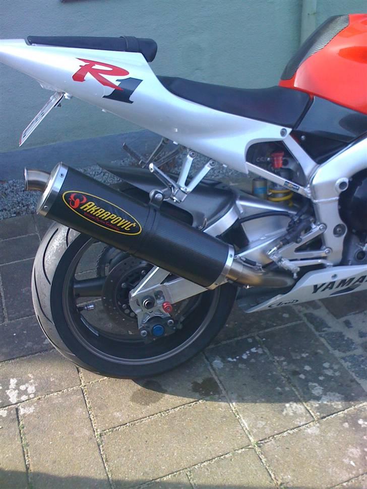 Yamaha yzf r1 billede 5