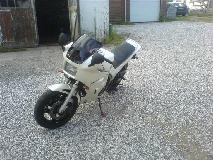 Honda vf 500 f2 totalskadet genopbygget solgt billede 3