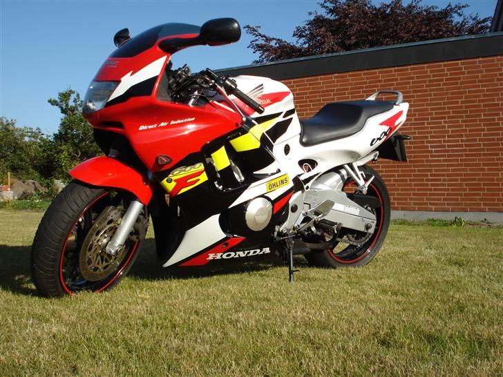 Honda CBR 600 F3 PC31 billede 2