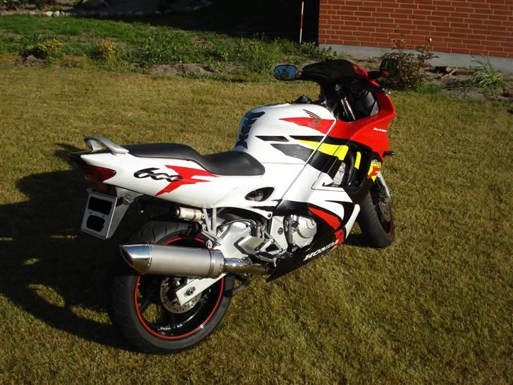 Honda CBR 600 F3 PC31 billede 3