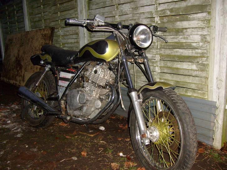 Suzuki gn 250 solgt billede 4