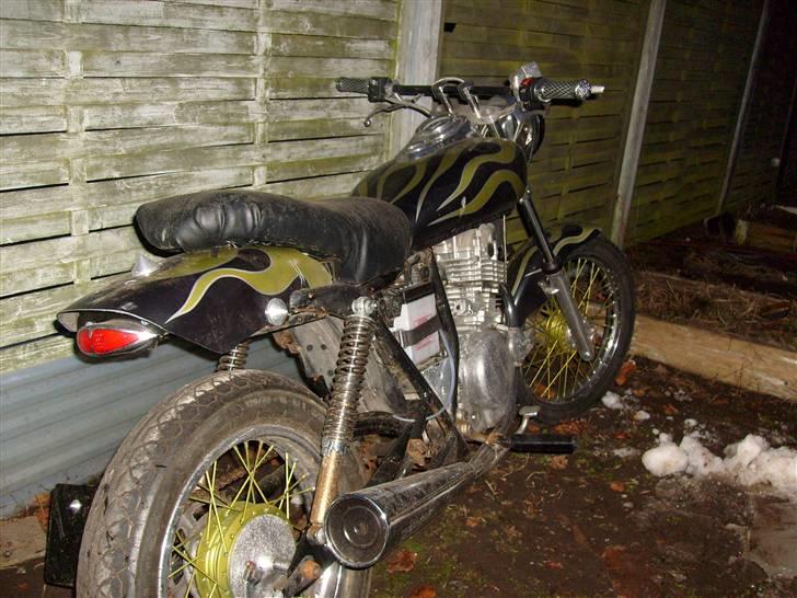 Suzuki gn 250 solgt billede 6