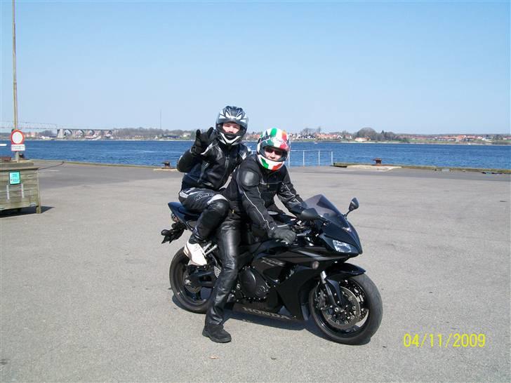 Honda CBR1000RR - solgt - På tur med sønnike (han NØD det !!!). billede 15