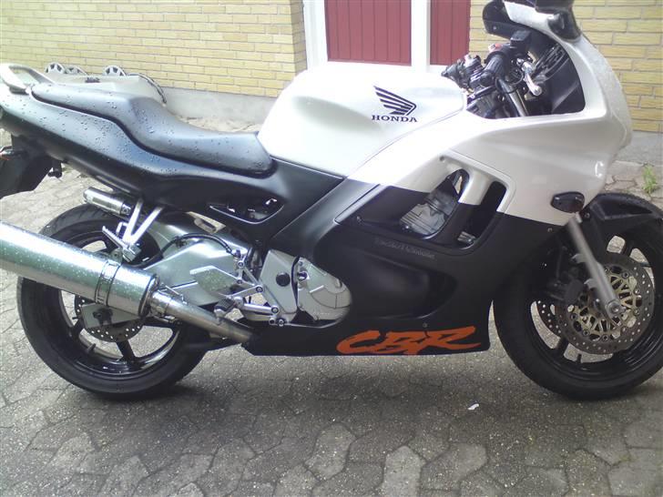 Honda cbr600 f3 billede 9