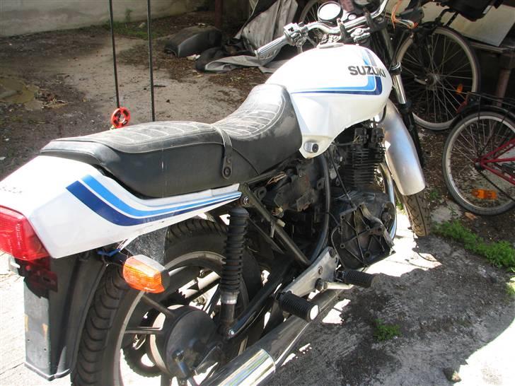 Suzuki GSX 250 *solgt* billede 3