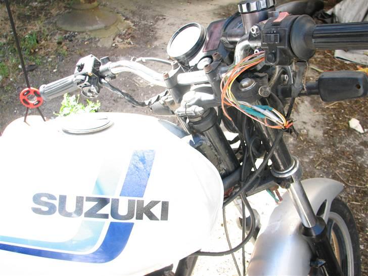 Suzuki GSX 250 *solgt* billede 4