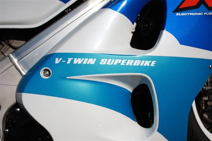 Suzuki TL1000R solgt billede 3