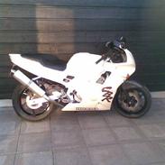 Honda CBR 600 F2