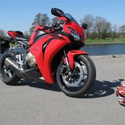 Honda cbr 1000 Fireblede RR