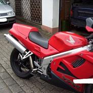 Honda VFR 750F