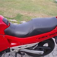 Suzuki gsx 750 f solgt