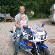 Suzuki gsxr srad