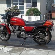 Suzuki gs 550 e