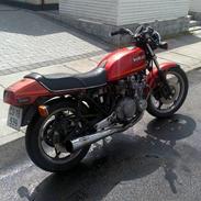 Suzuki gs 550 e