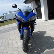 Yamaha r1