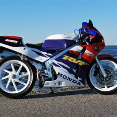Honda VFR 400 NC30
