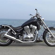 Suzuki Intruder VS 1400