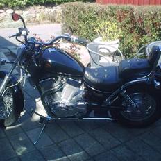 Suzuki intruder 1400