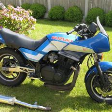 Suzuki gsx 750 es