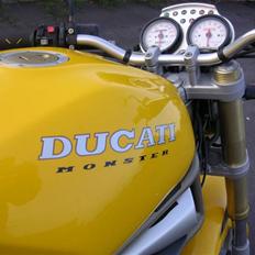Ducati Monster 750