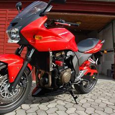 Kawasaki Z750 Sport - SOLGT