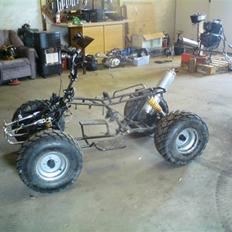 Suzuki GS 500 E på 4 hjul