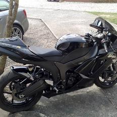 Kawasaki ZX6R (SOLGT)