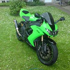 Kawasaki ZX10R (Solgt)