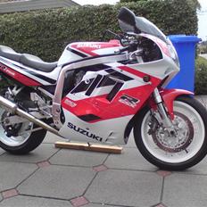 Suzuki gsxr 750 solgt