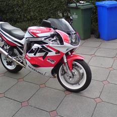 Suzuki gsxr 750 solgt