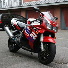 Honda Cbr 900 sc33